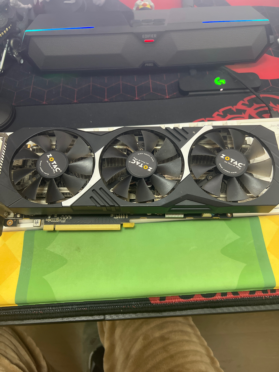 索泰9604g毁灭者图片