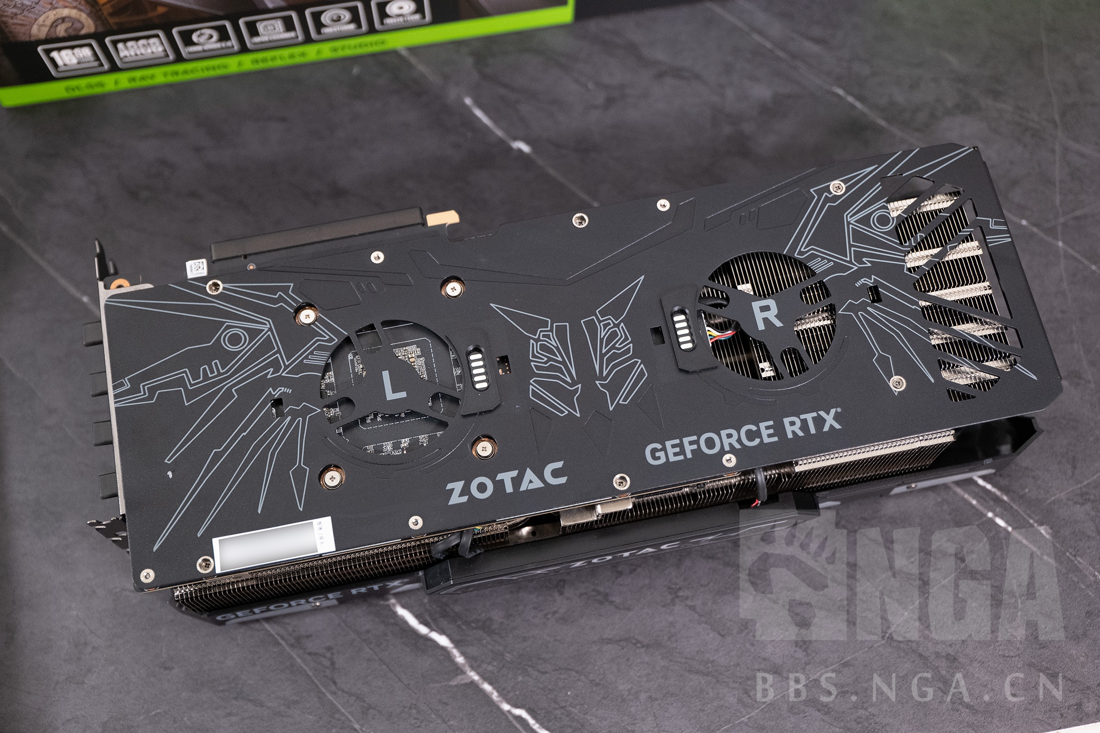 原来你也是二次元——索泰 geforce rtx4080 天启oc 开箱&拆解