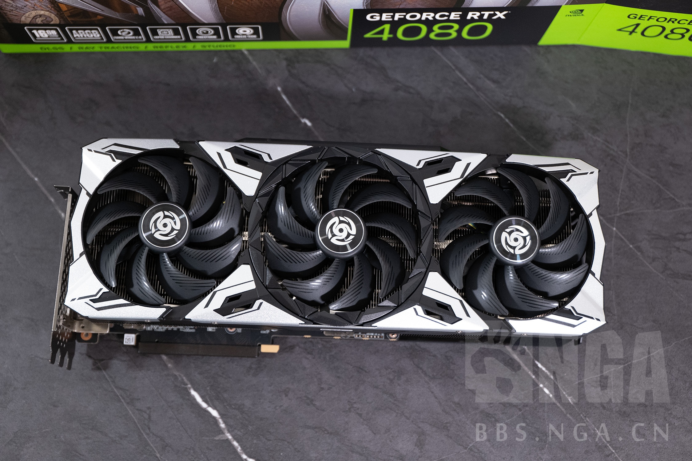 原来你也是二次元——索泰 geforce rtx4080 天启oc 开箱&拆解