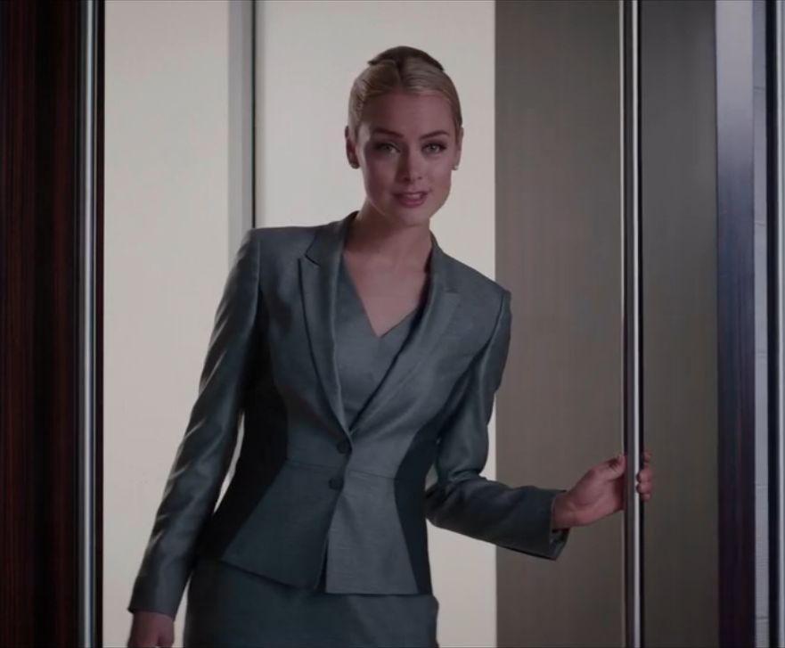 现在回过头再看当年很火的五十度飞感觉到女主是不是长的过于普通了