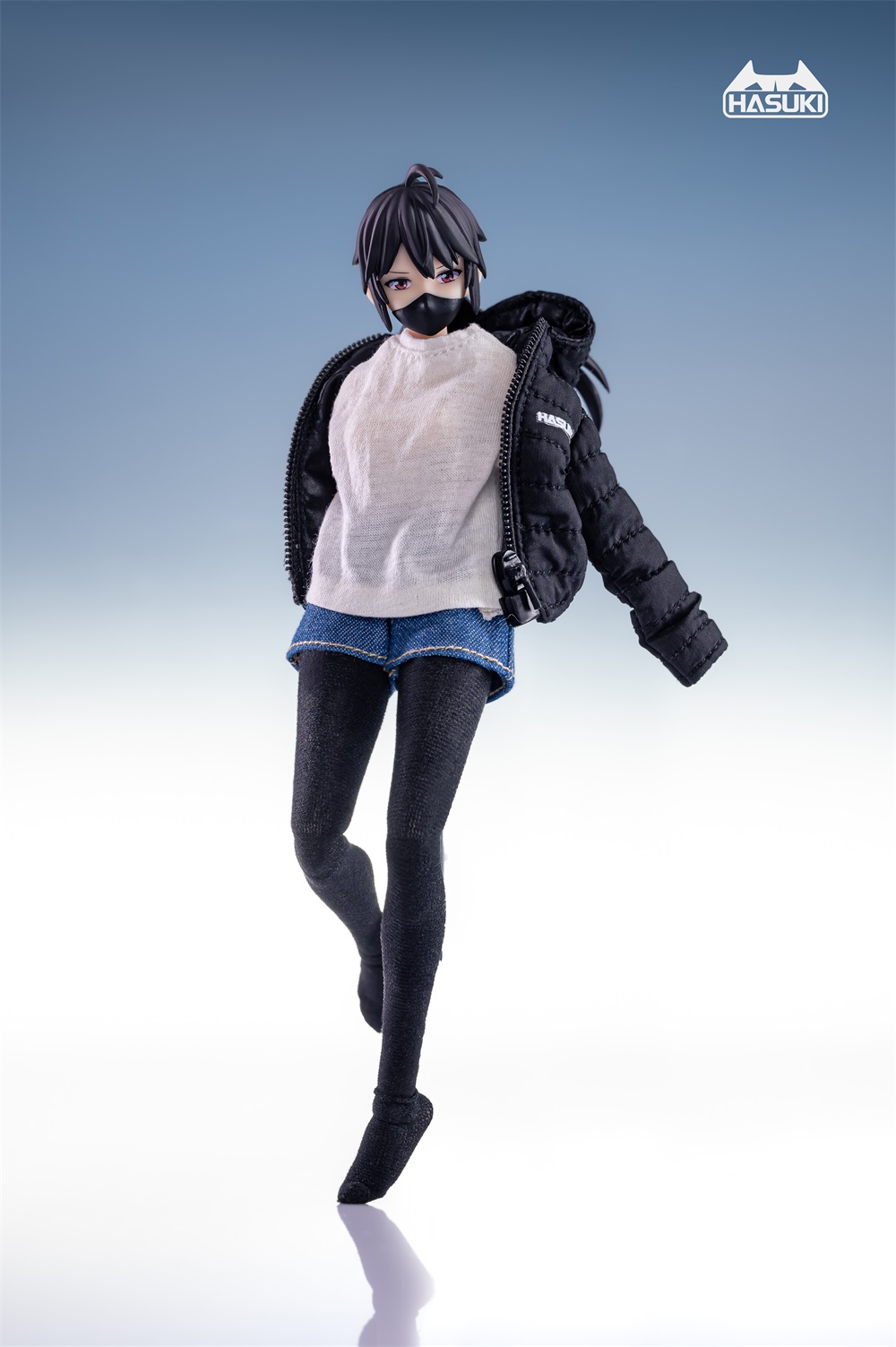 新闻资讯神猫跳动112空军夹克t恤牛仔短裤套羽绒服