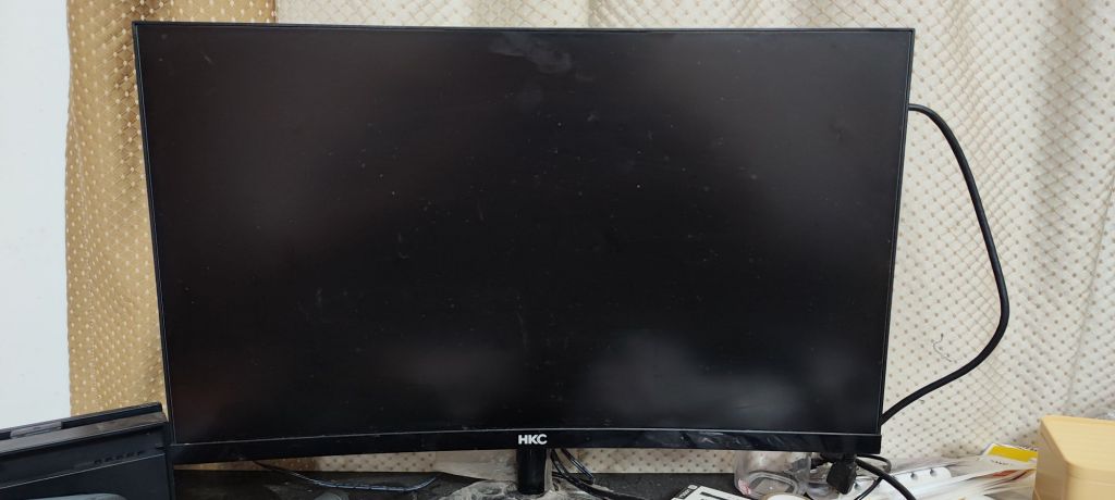 广州海珠220面交出24寸1080phkc曲面显示器