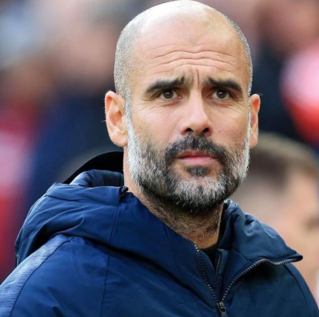 放个暴论曼城这赛季能拿下三冠王瓜迪奥拉就是足球史上最伟大的教练