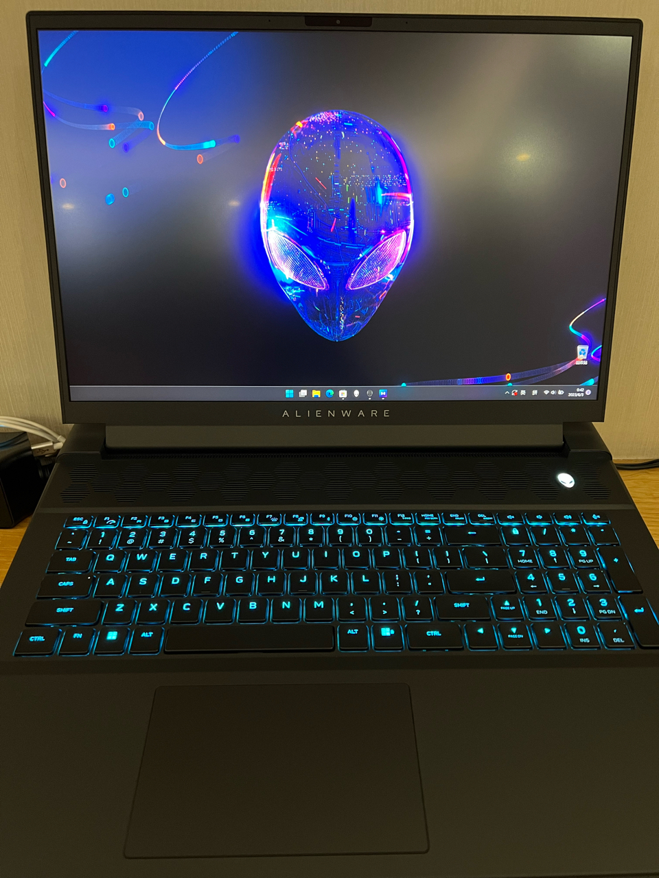 游戏本美版外星人m18简单开箱及几天使用感受