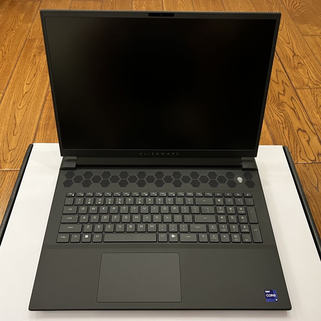 游戏本美版外星人m18简单开箱及几天使用感受