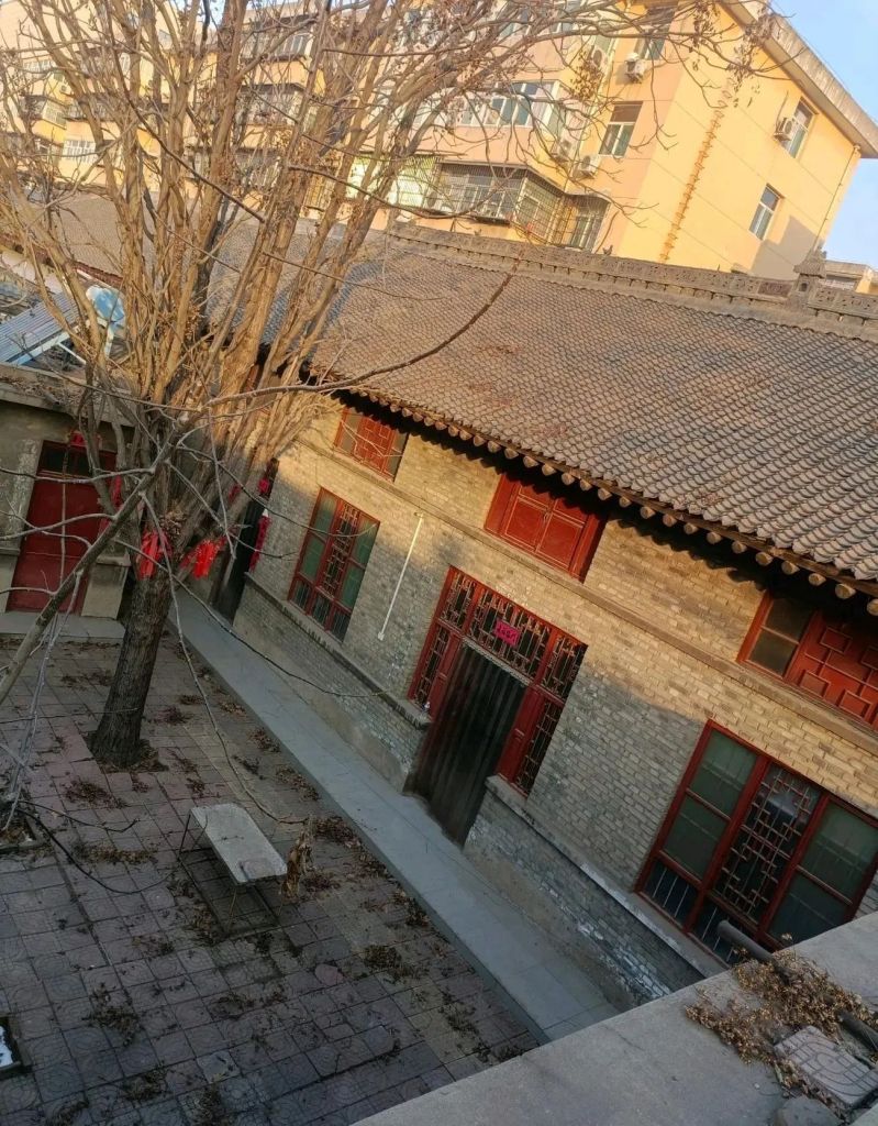 出北京东城区四合院一套