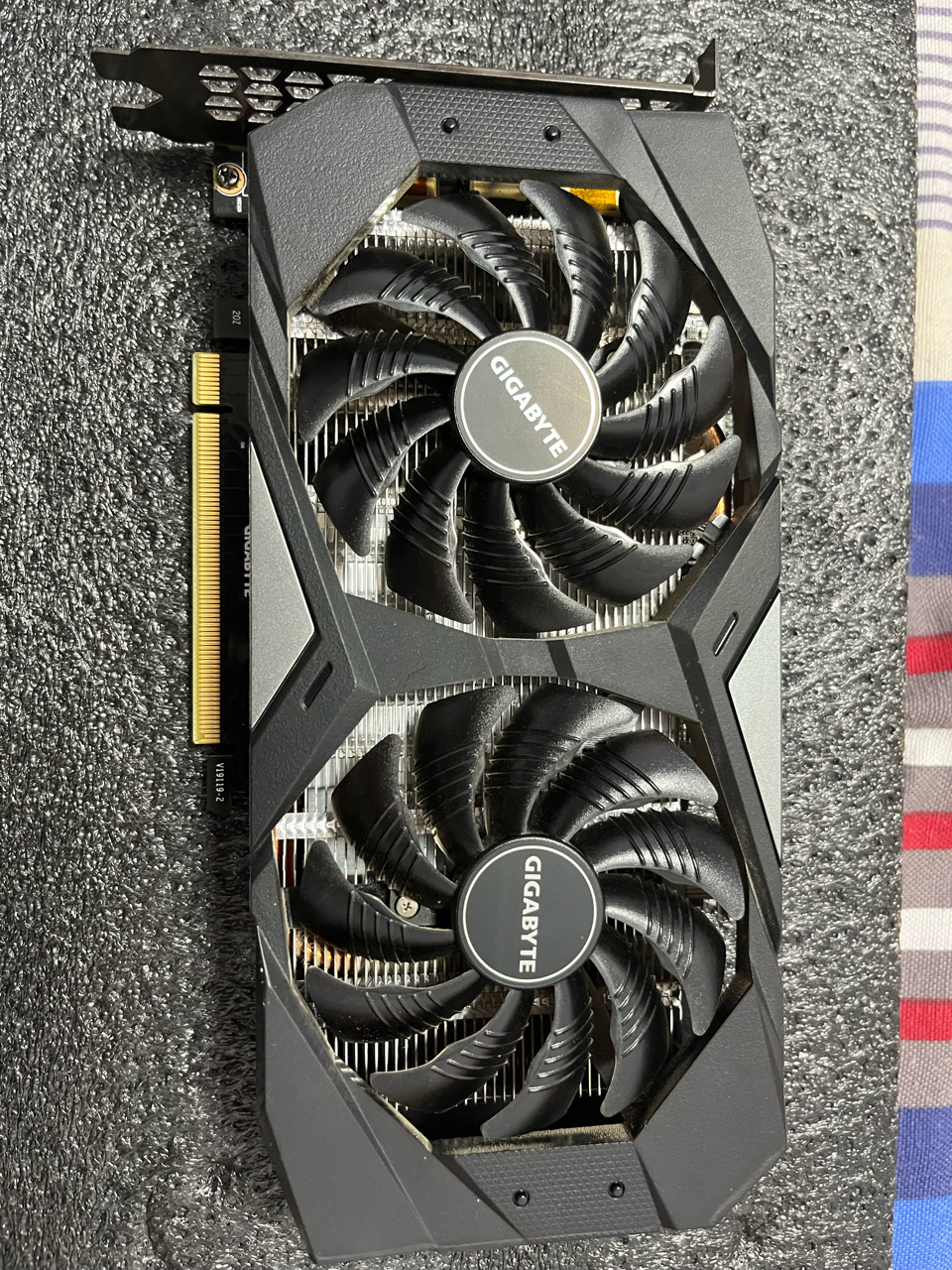 出自用1660s技嘉双风扇