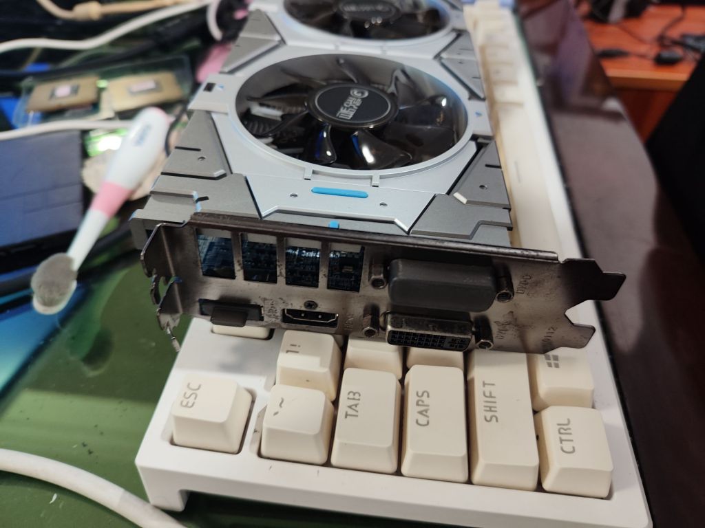 影驰gtx750ti1g七彩虹烈焰战神gtx7501g