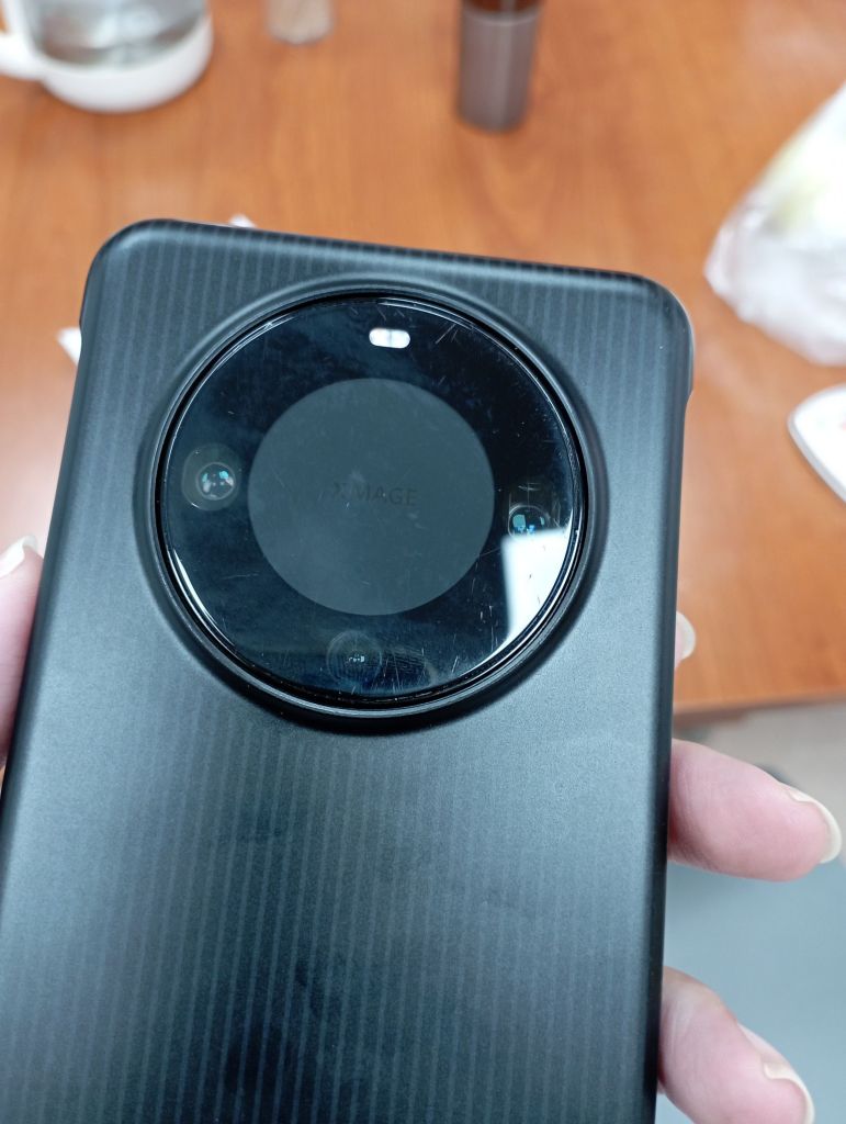 这后置镜头膜好像还是有点用啊