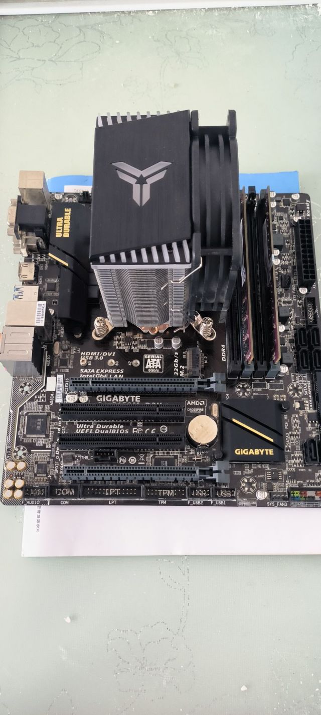 出i56500板u套内存条散热