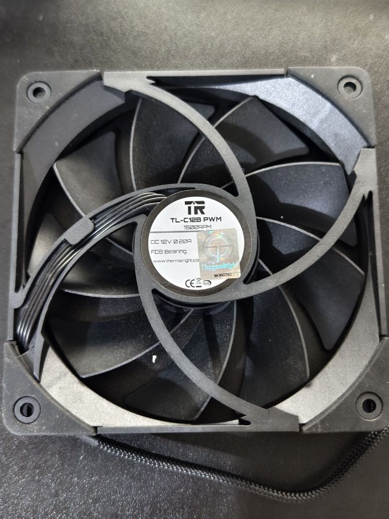 出点利民风扇arcticf14风扇