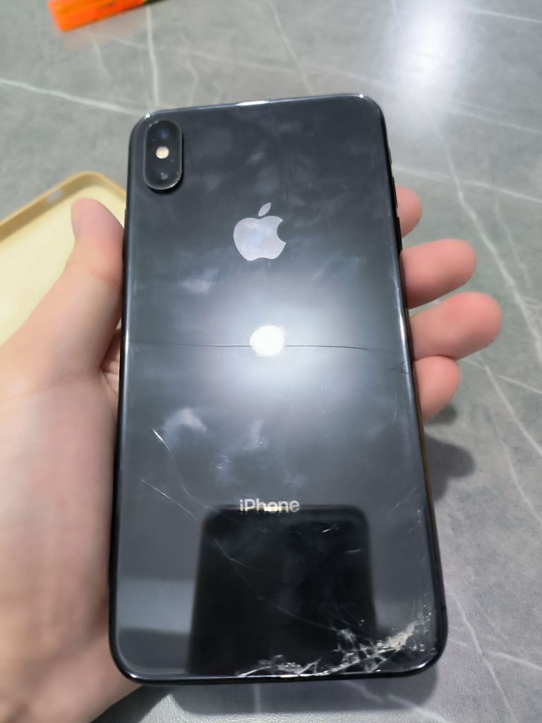 礼貌询价xsmax64g无锁单卡前后玻璃碎内屏正常