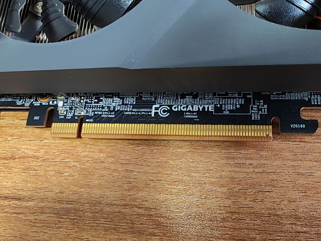 电脑硬件技嘉6700xt魔鹰省流1500不包邮