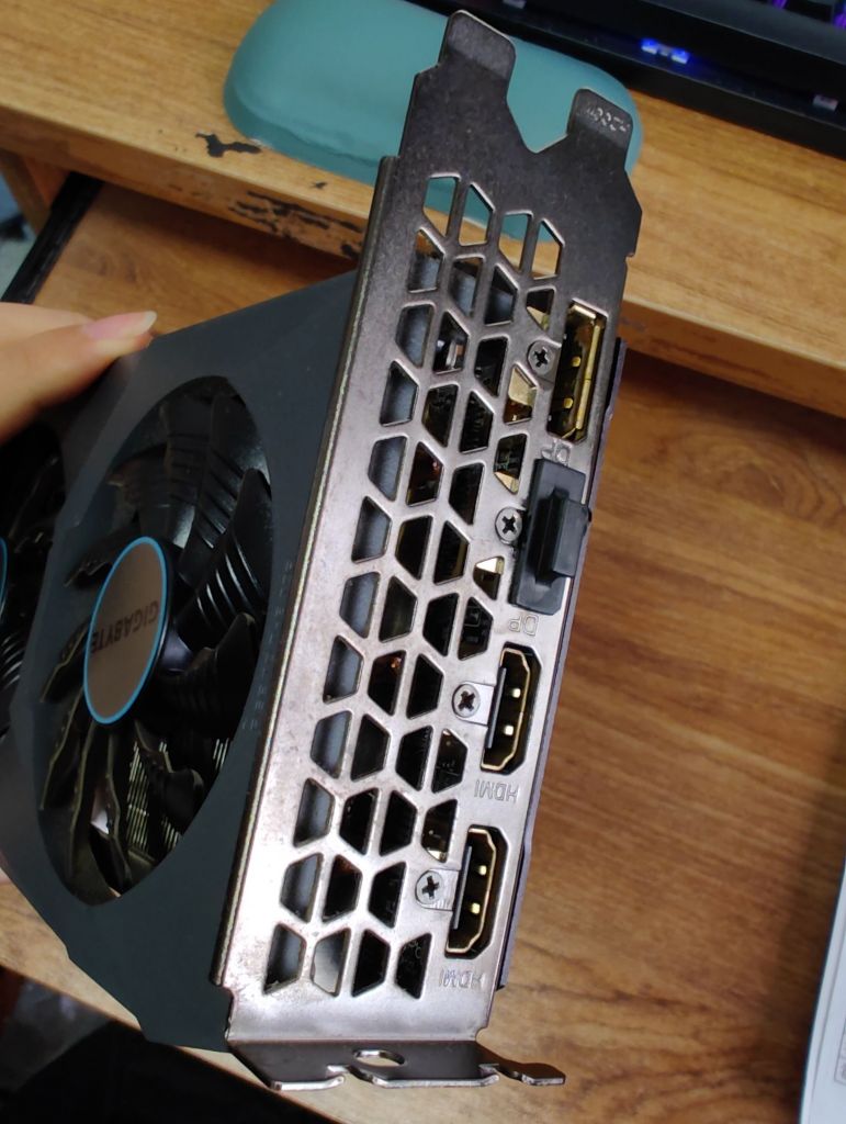 电脑硬件技嘉6700xt魔鹰省流1500不包邮