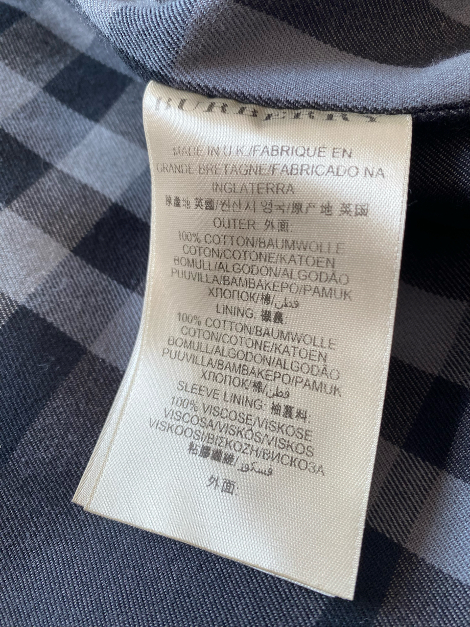 出burberry男士嘎巴甸面料短裤风衣外套