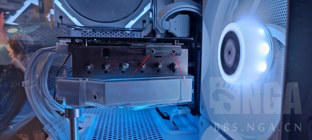 [硬件求助] 有用30系星曜的选手吗,散热模组尾端这俩 