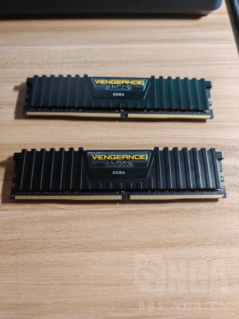 出一对海盗船复仇者lpx8gbddr43000cmk8gx4m2b3000c15套条连号16g82