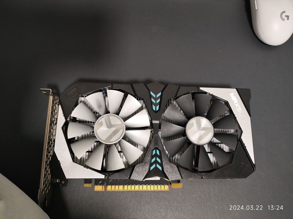 铭瑄gtx10502g220元风扇应该坏了很吵
