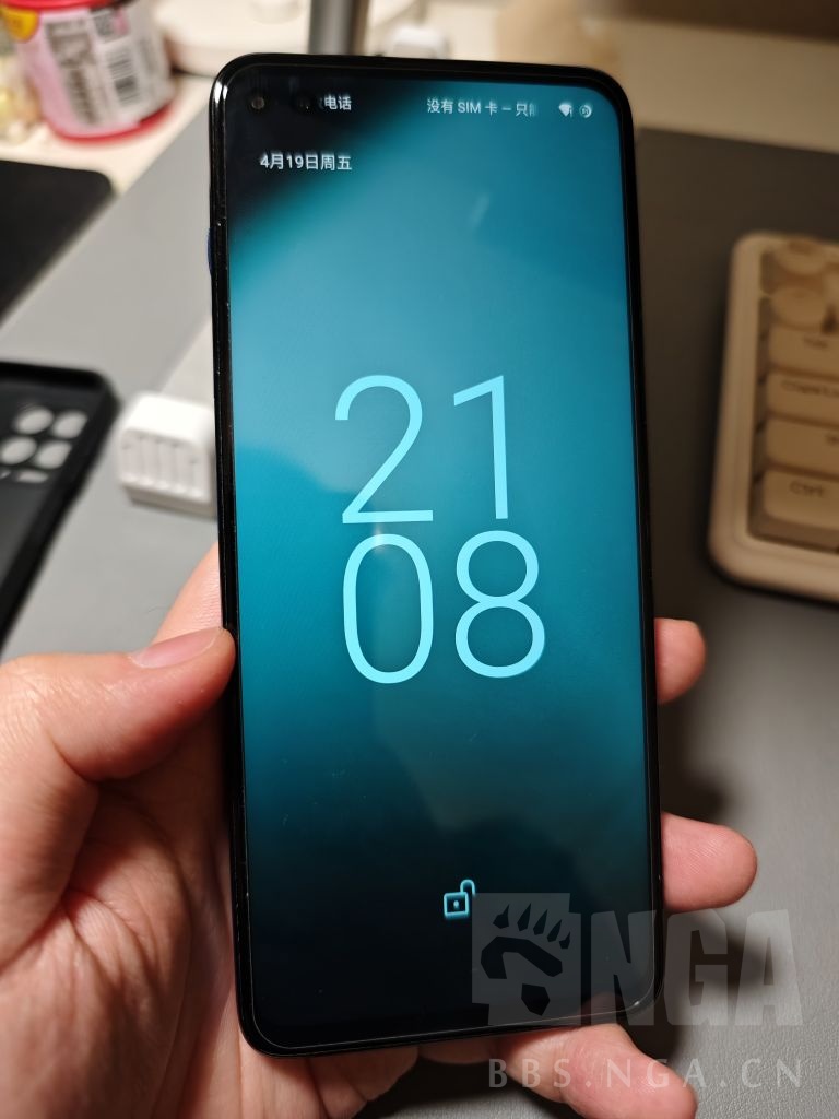 [搞机氵] 收了台moto edges玩(建议天天喊着要lcd手机的老铁们向我