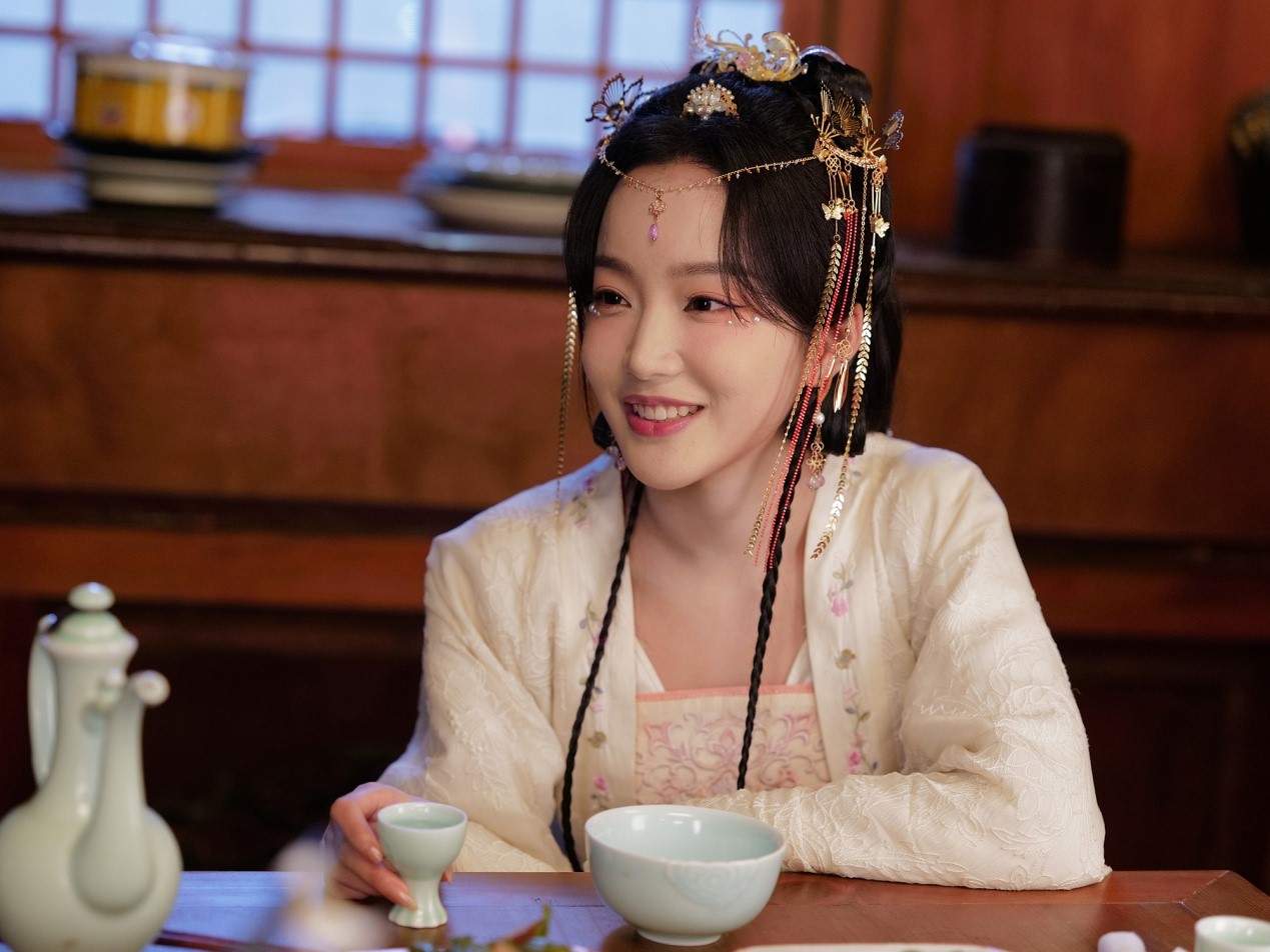 古装互动游戏《许愿,我要带她们回现代》限时折扣价37