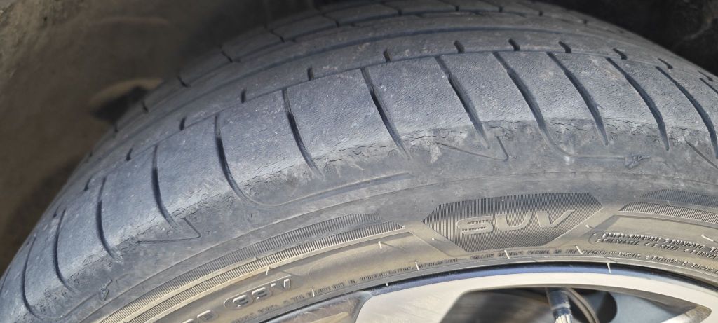 不到两年的固特异f1轮胎老化严重,有知道怎么索赔的吗?