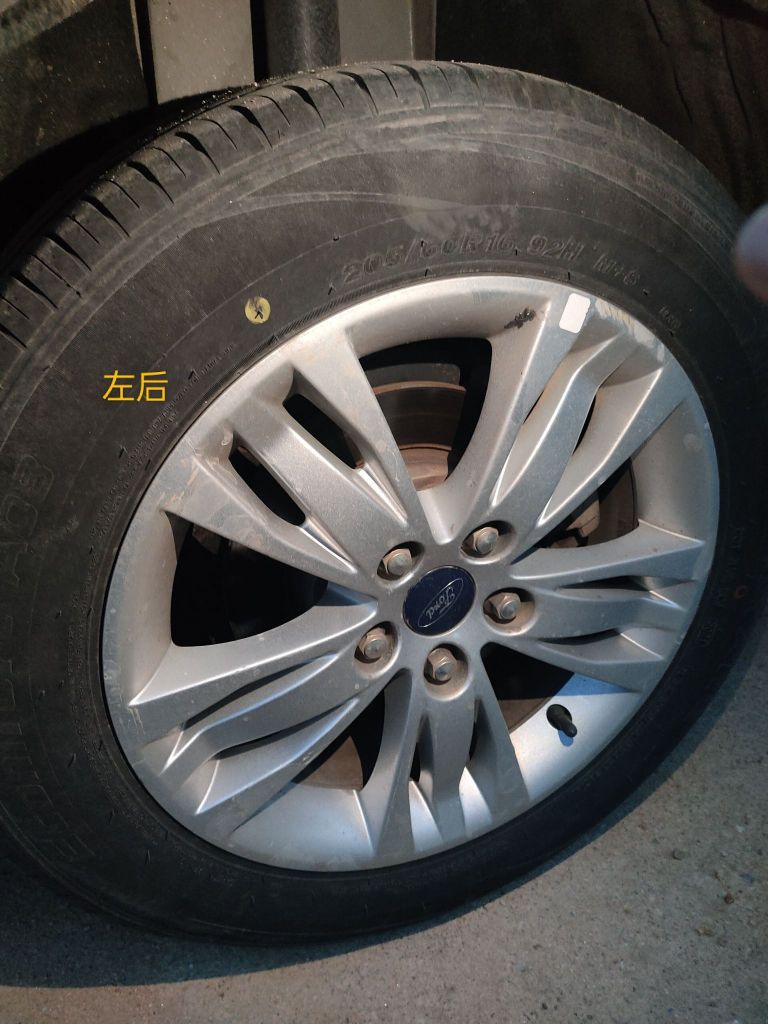 新手请问,轮胎这个磨损能走高速吗?