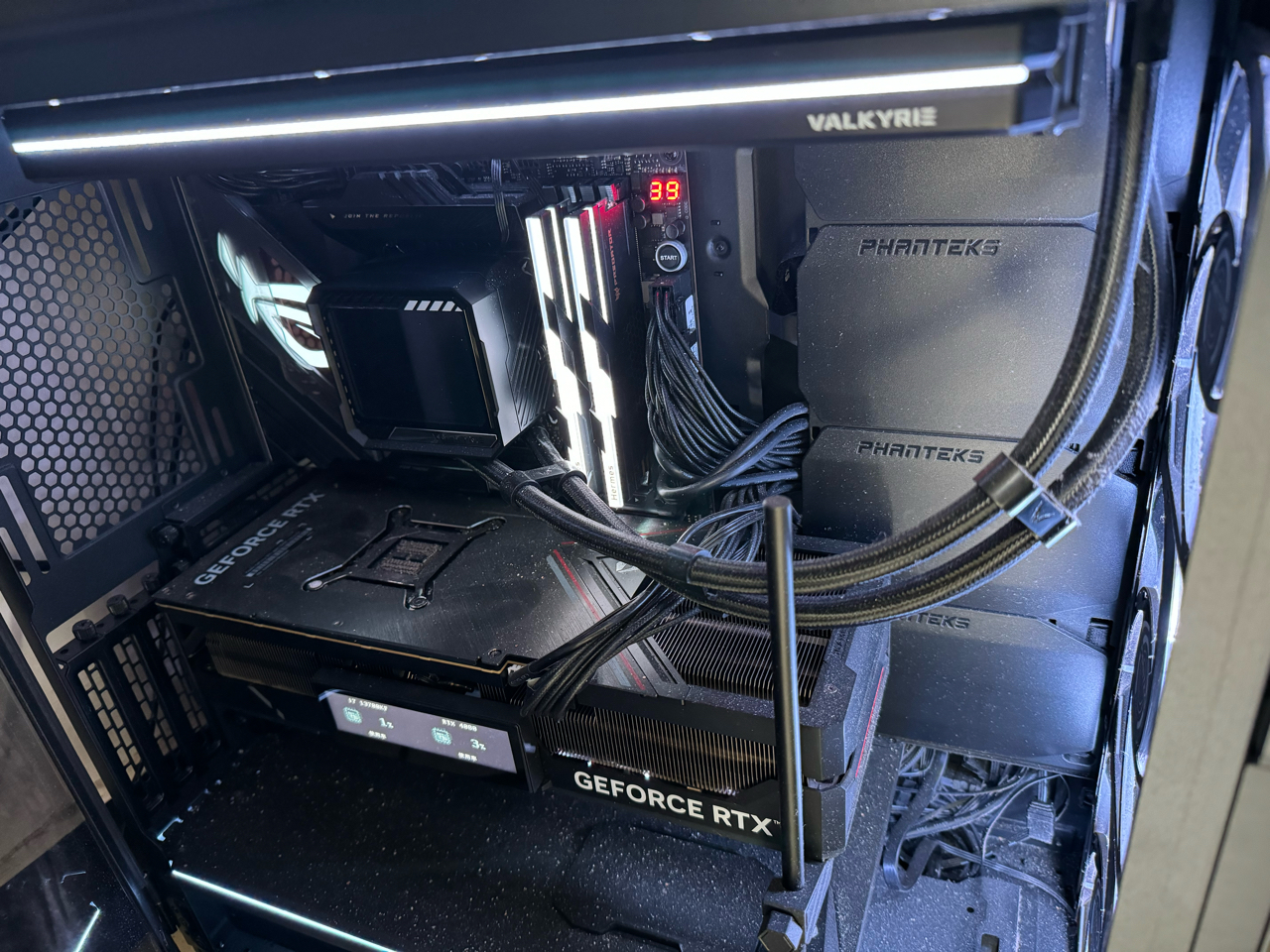 大家帮忙看看机箱风道问题