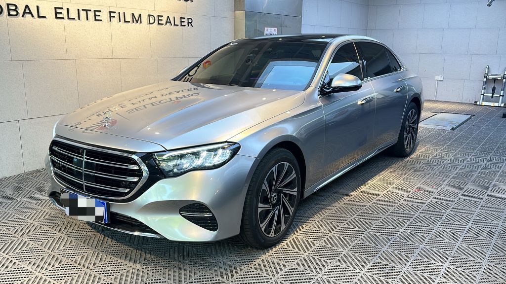 奔驰e300豪华版提车,改色gt银色