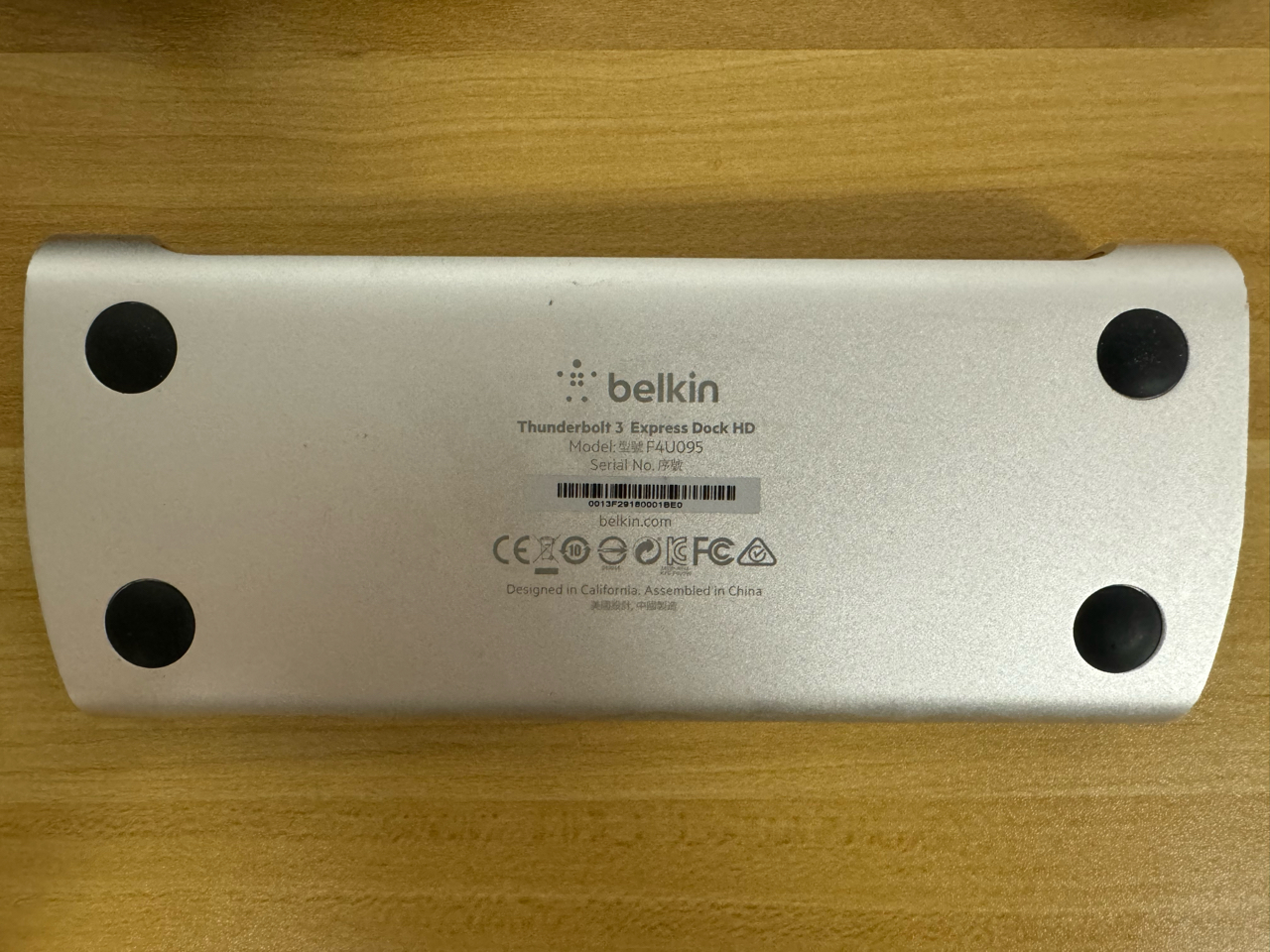 出macbook air 2020款m1 8 256g和贝尔金雷电3扩展坞