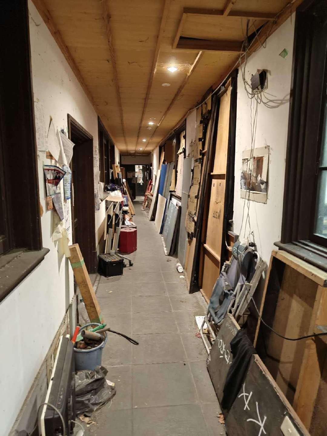 四叠半原来已经算美化过日本大学的宿舍