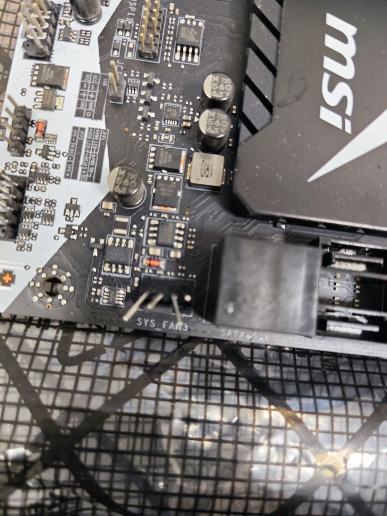 出一套i7 7700k 微星z270银环蛇