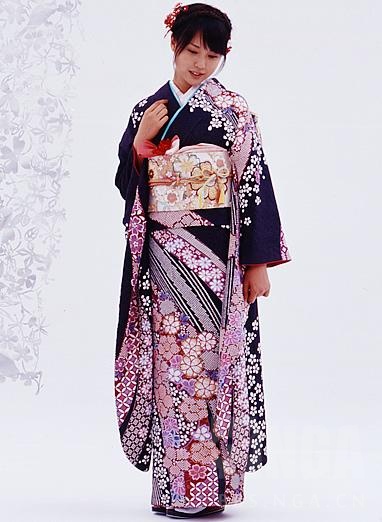 [讨论] 日本的和服是不是和漫画里一样好看?