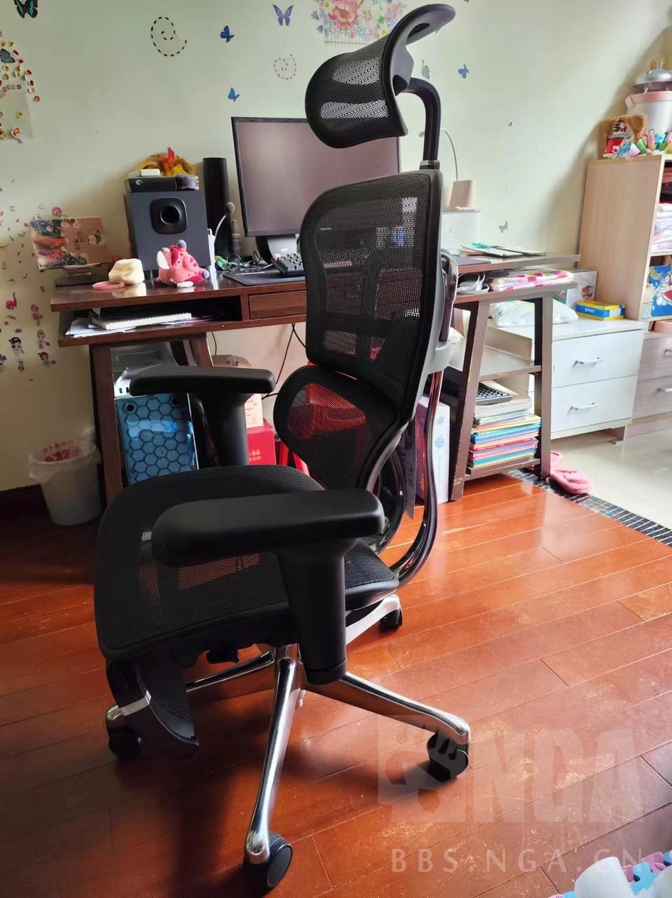 自费乱测系列保友金豪b2雄鹰可以躺平使用便利的人体工学椅