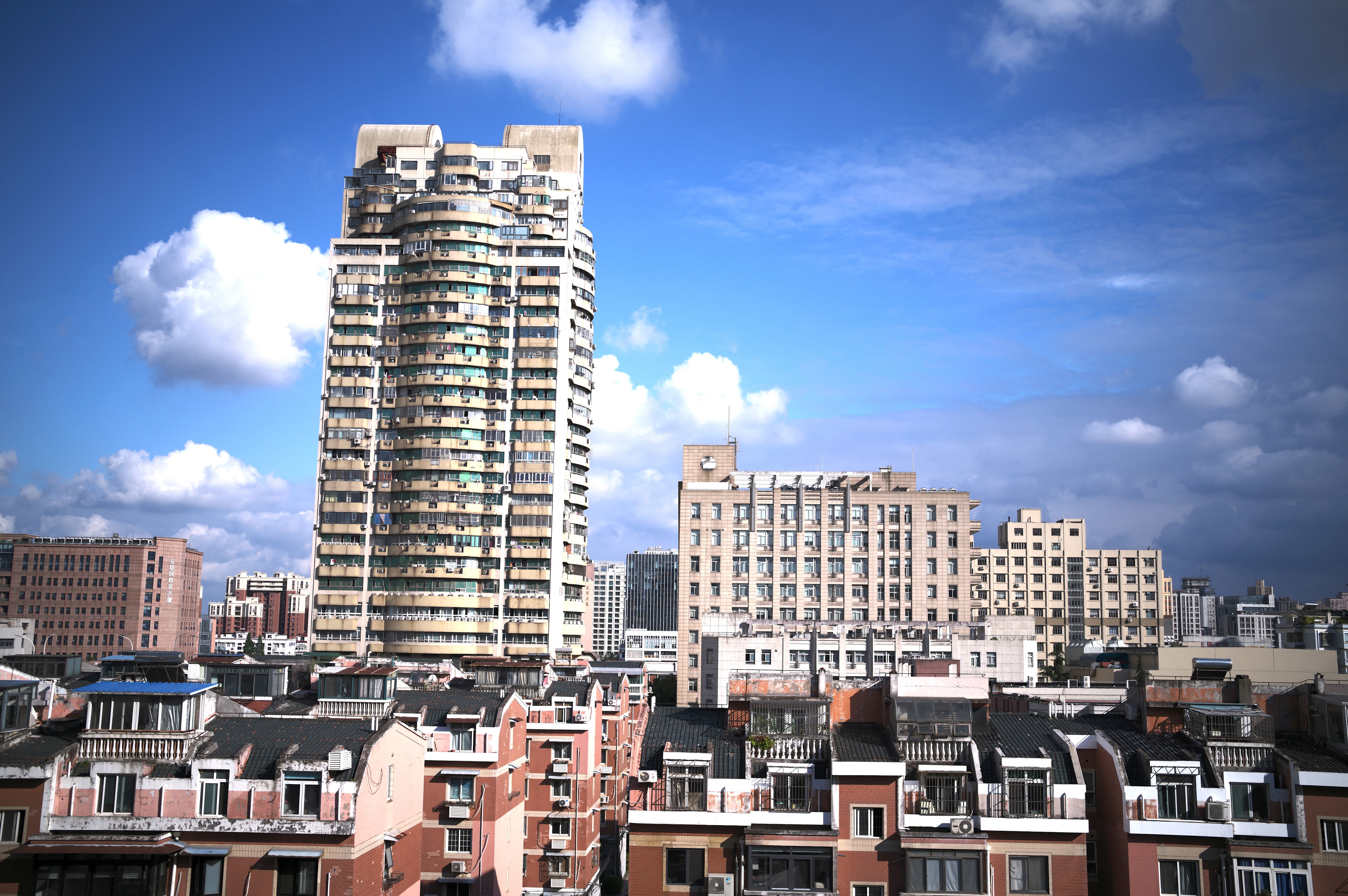 毒德大学 索尼 a7r2转接徕卡原厂35 f2简评