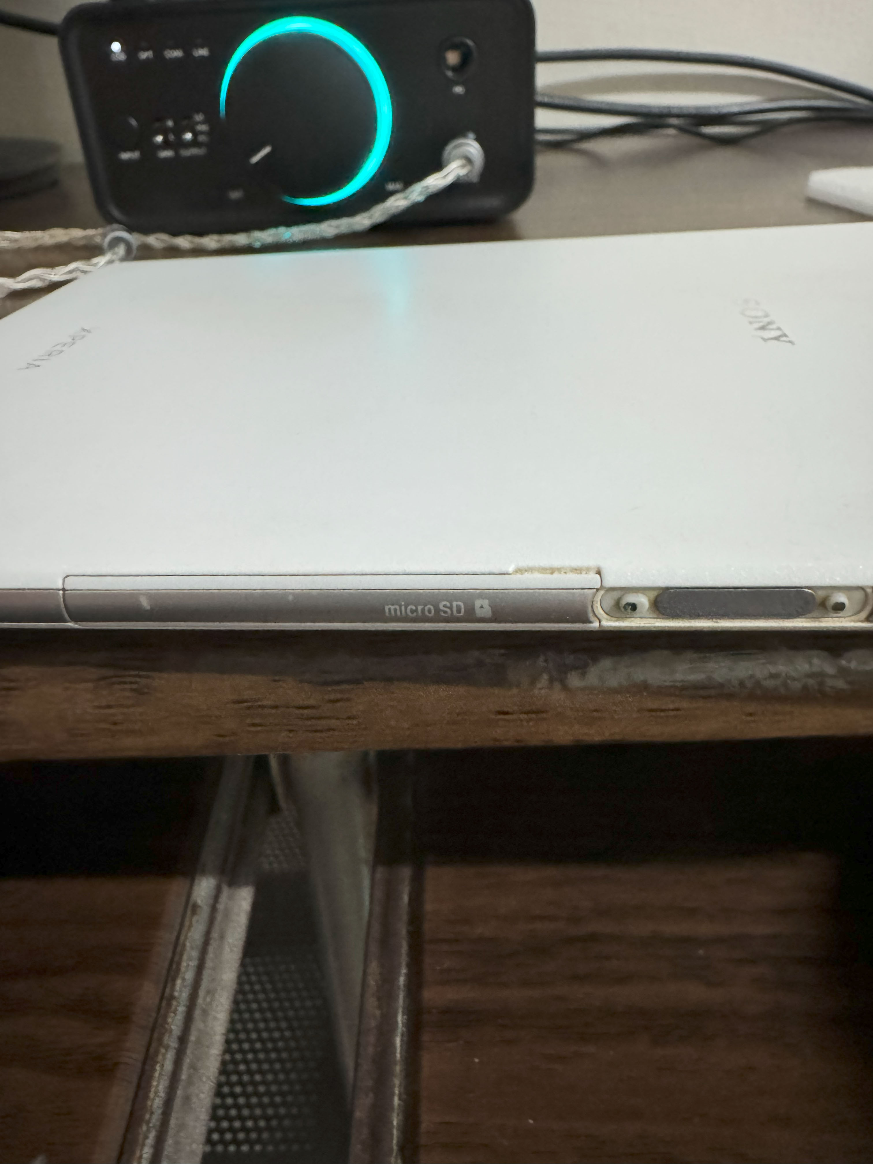 整理房间时发现远古平板-索尼z3tc