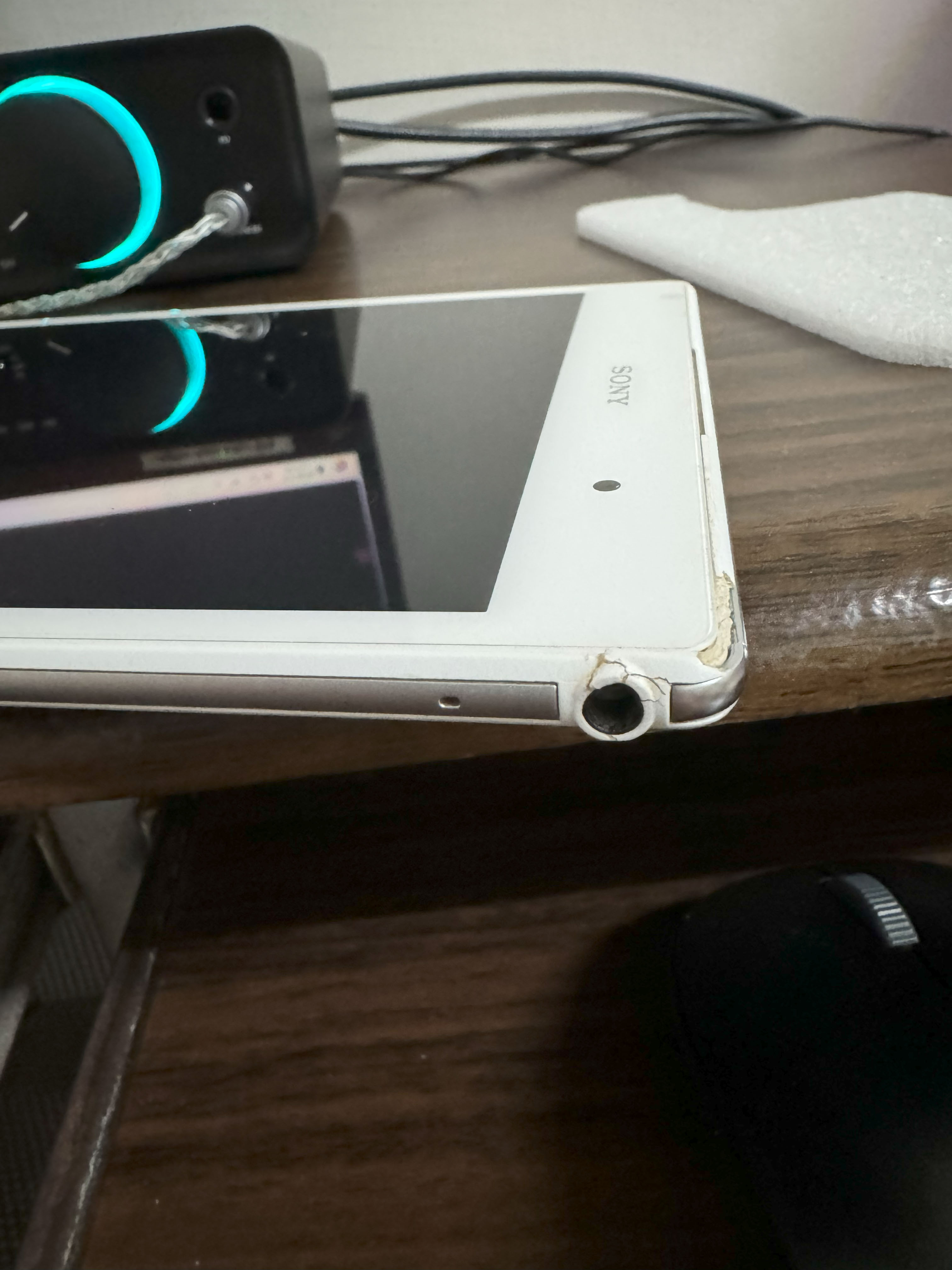 整理房间时发现远古平板-索尼z3tc