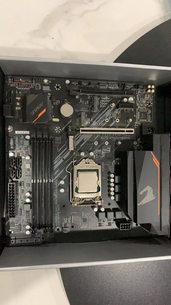 900江浙沪包邮出板u10600kf b460m小雕