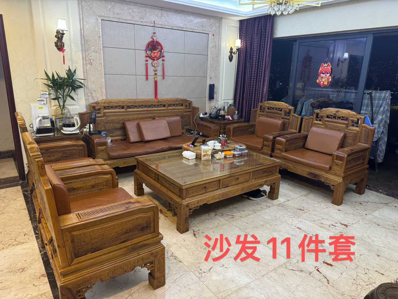 闽南地区出一整套金丝楠木家具