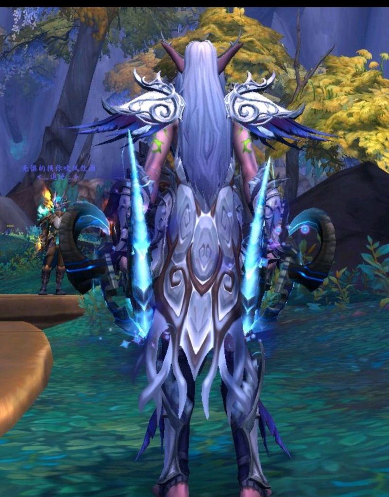 请问这个披风的出处在那?