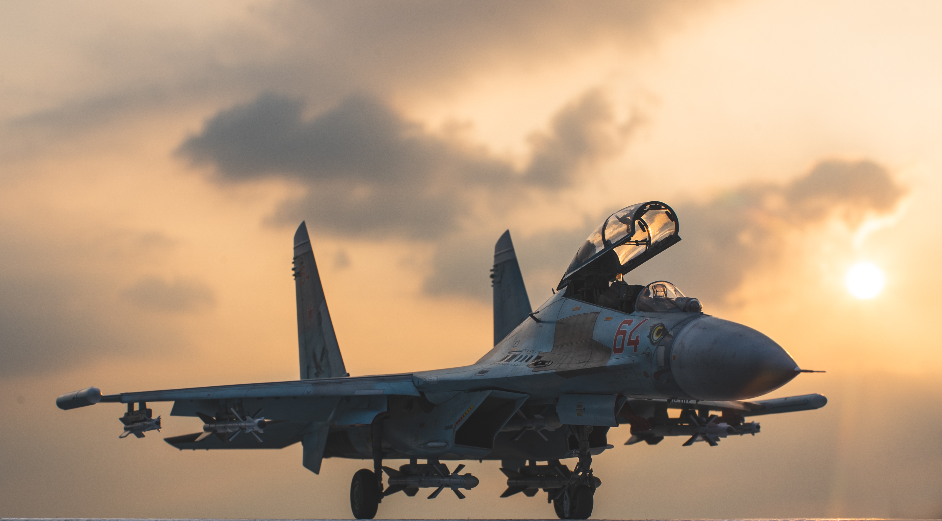 拼装 军模1 48 Su 27ub Nga玩家社区