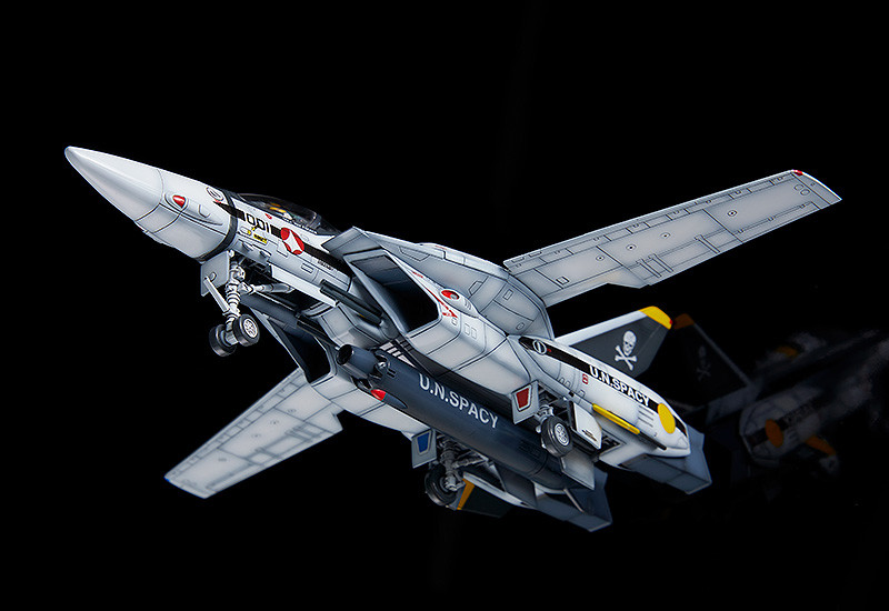 新闻资讯] MXF <超时空要塞：可曾记得爱> PLAMAX 1/72 VF-1S 女