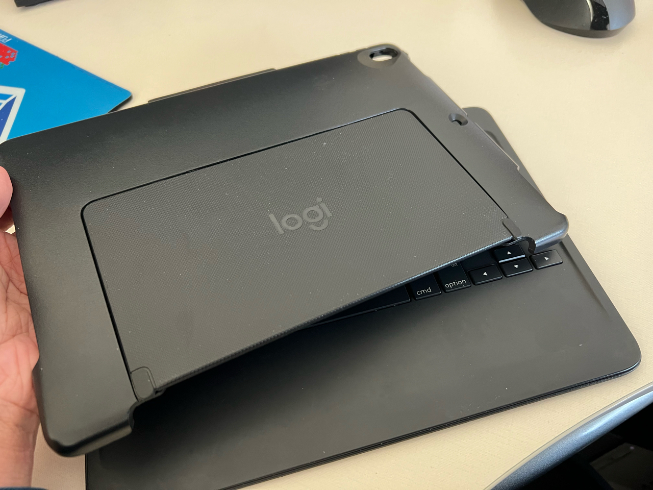  slim combo ipad pro 10 5 2017 nga 
