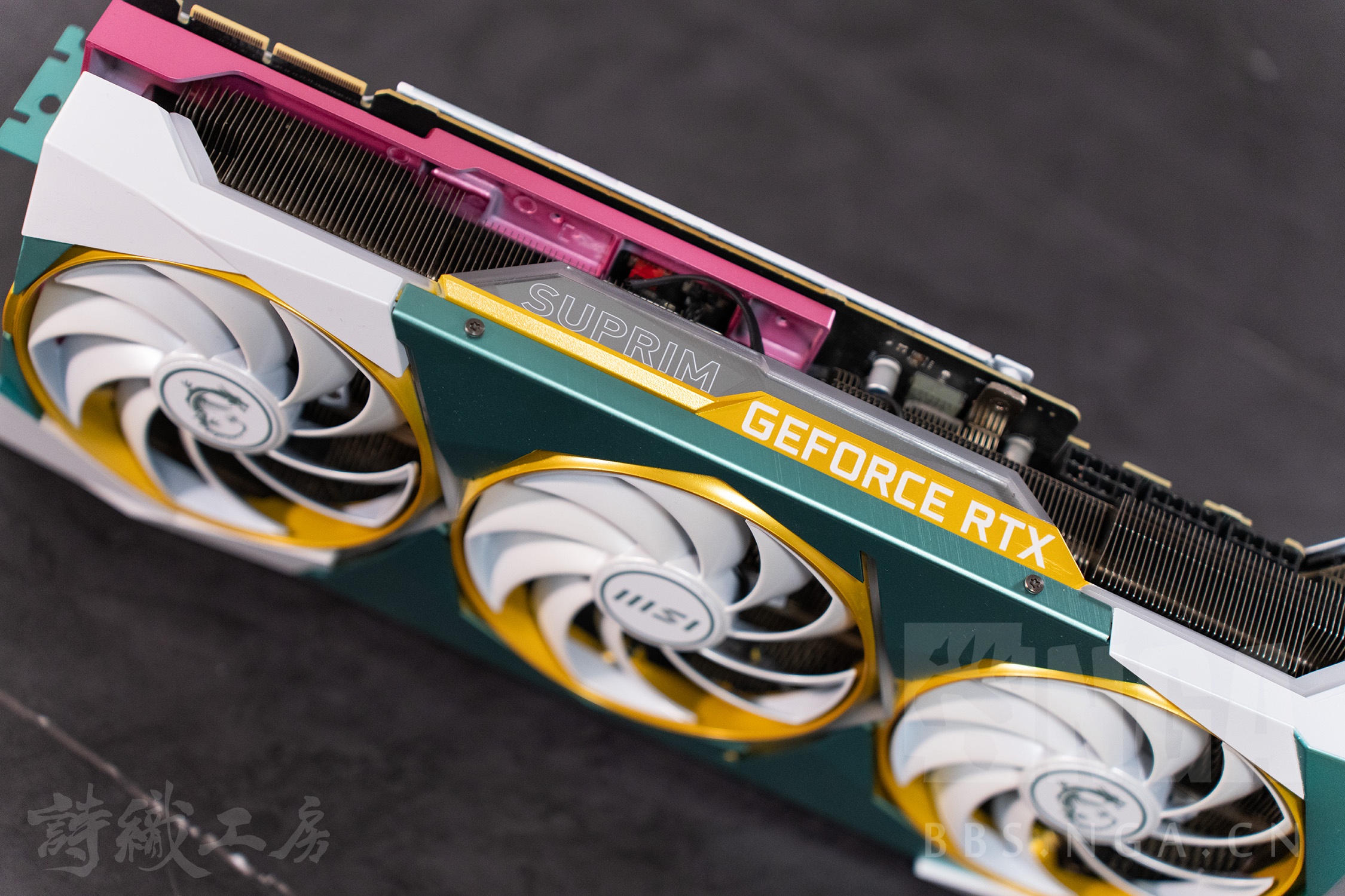 [ROLL]微星 GeForce RTX 3090 超龙 × 《邻座艾莉同学》改造 178