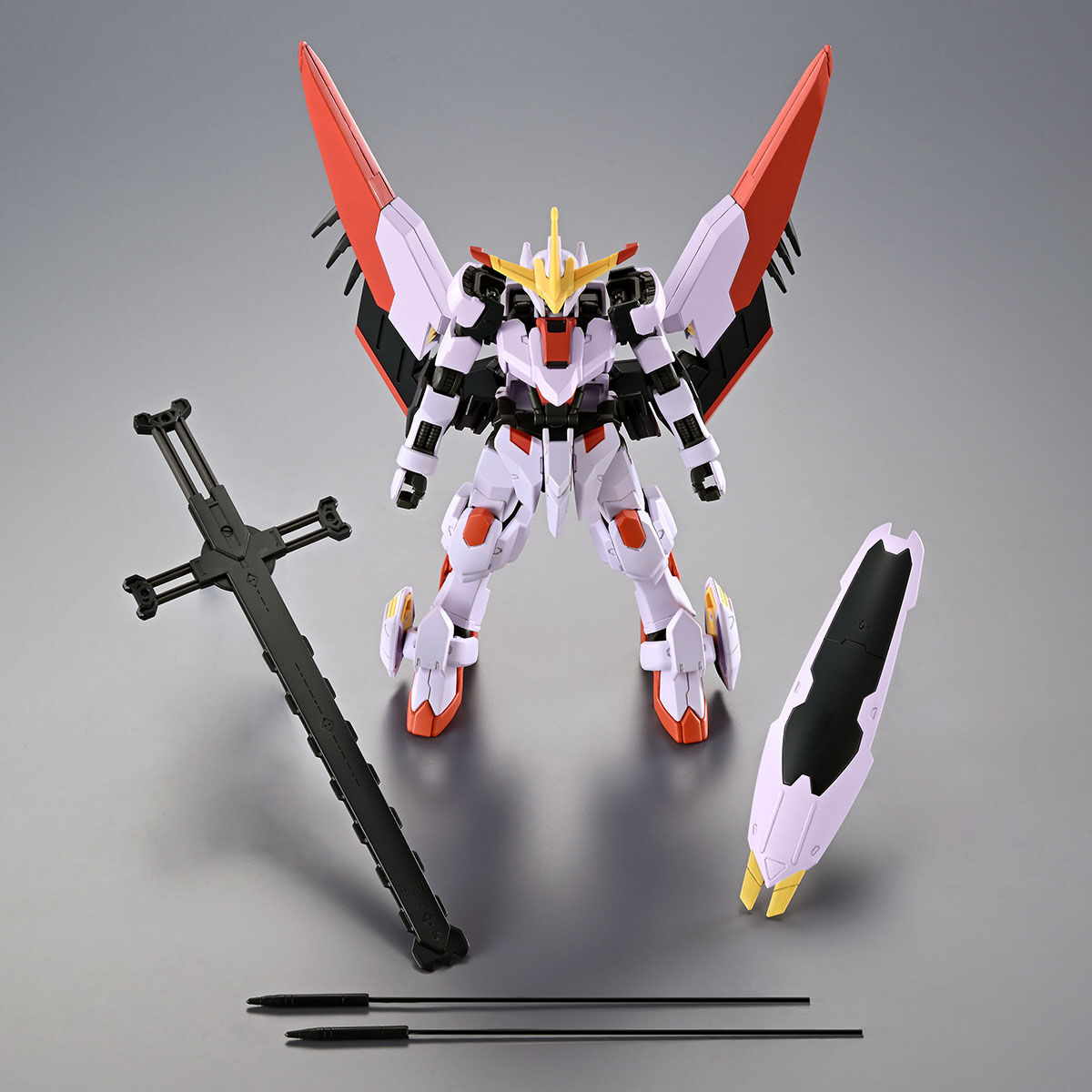 新闻资讯] PB限定HG 1/144 高达端白星第2形态178