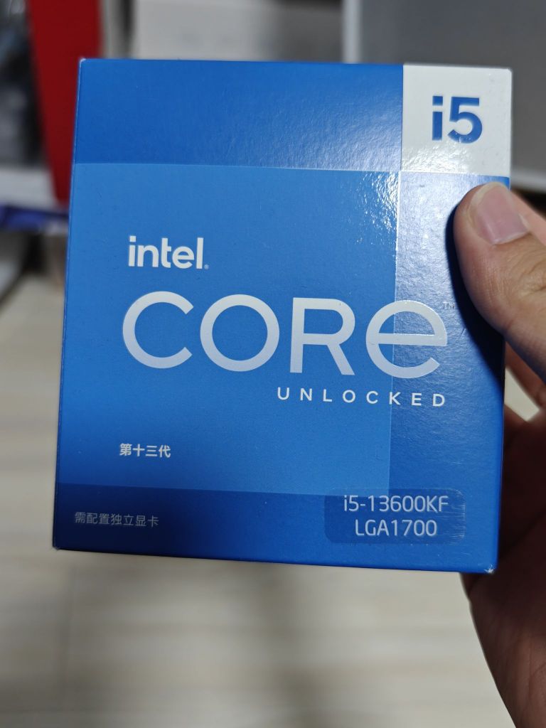 1750出个13600kf盒装 178