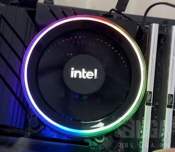 高价收购INTEL RH2散热，就是盒装285上面那个 NGA玩家社区